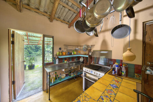The Lucky Bug – Nuevo Arenal, Costa Rica | Owner Financing Available