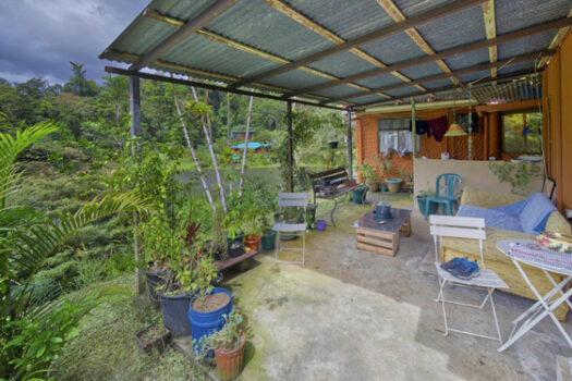 The Lucky Bug – Nuevo Arenal, Costa Rica | Owner Financing Available