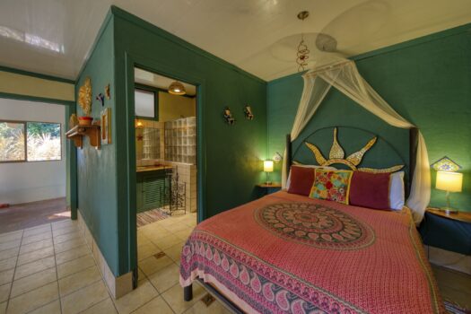 The Lucky Bug – Nuevo Arenal, Costa Rica | Owner Financing Available
