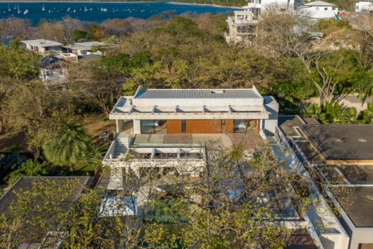 Casa Uana Luxury Modern Home in Playa Langosta