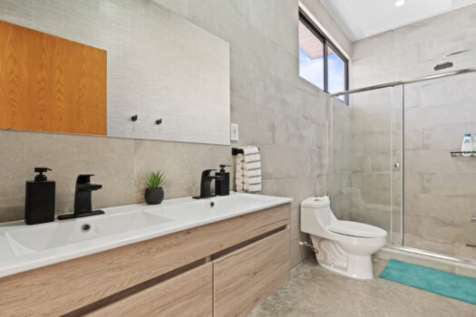 Sámara Serenity – In Town Income Generating Duplex