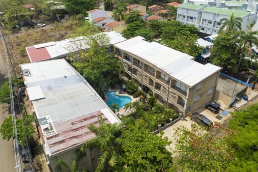 Fully Renovated 3-Bed Condo | Walking distance to Tamarindo Beach