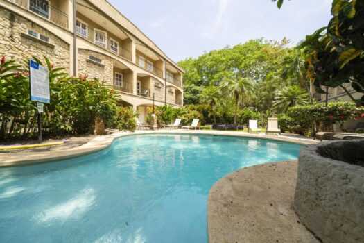 Fully Renovated 3-Bed Condo | Walking distance to Tamarindo Beach