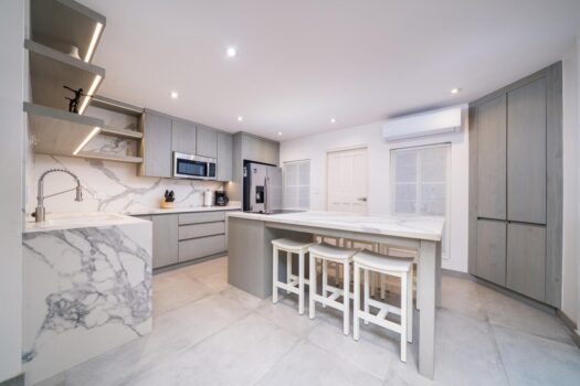 Fully Renovated 3-Bed Condo | Walking distance to Tamarindo Beach