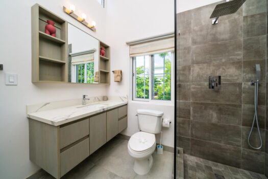 Fully Renovated 3-Bed Condo | Walking distance to Tamarindo Beach