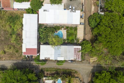 Fully Renovated 3-Bed Condo | Walking distance to Tamarindo Beach