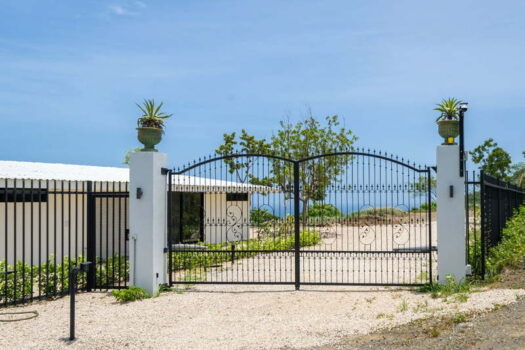 Corona del Cabo #13 – Privacy, Luxury & Nature: A Rare Ocean View Sanctuary