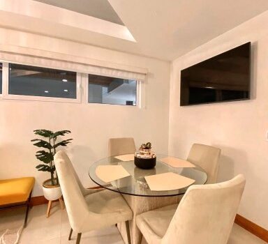 Peninsula 12 – Peninsula 3-Bed 2-Bath Condo One Block from the Beach!