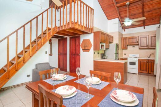 Cozy and Relaxing Villa Steps from Playa Potrero