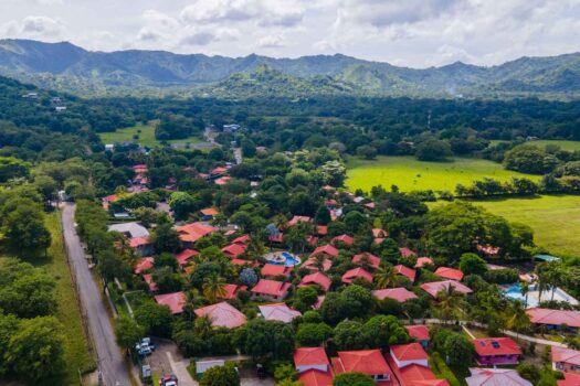 Cozy and Relaxing Villa Steps from Playa Potrero