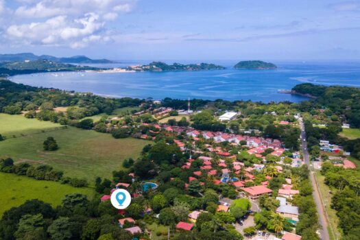 Cozy and Relaxing Villa Steps from Playa Potrero