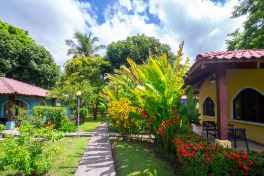Cozy and Relaxing Villa Steps from Playa Potrero