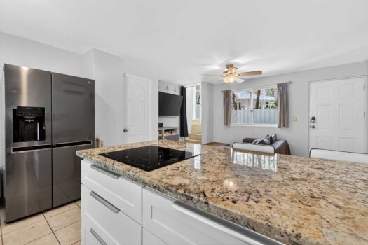 2-Bed Ground-Floor Tropical Retreat at Villa Verde, Tamarindo