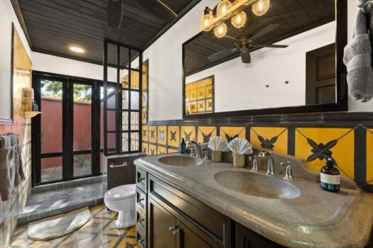 Villa Cerca del Mar 5 | Beach House in Highly Coveted and Intimate Development in Tamarindo/Langosta