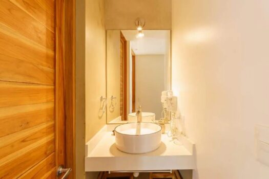 Terra Condos, Unit #5