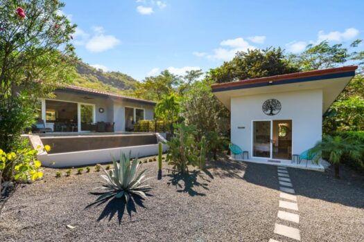 The Haven | Spacious Home + Private Casita in Gated Mar Vista Community